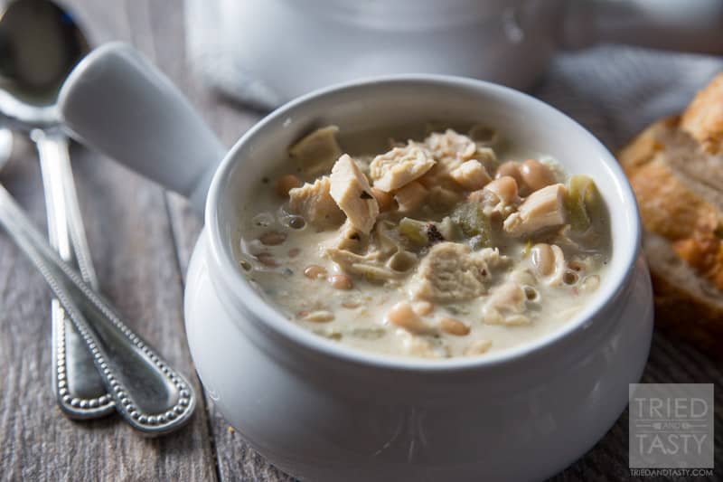 Creamy White Chili // This is one of the BEST chicken chili recipes out there! EVERYONE that has tried it has asked for the recipe. Try it for yourself and you'll see why! | Tried and Tasty