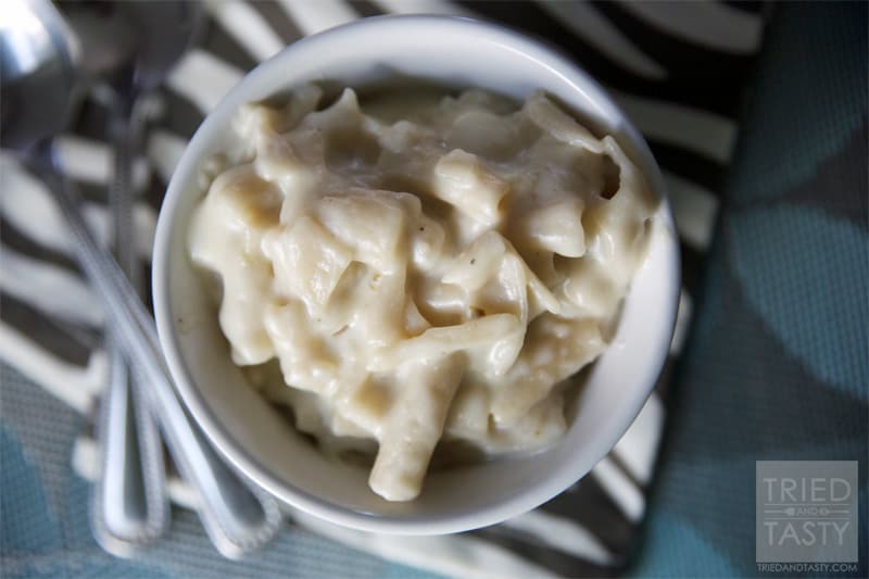 Slow Cooker Creamy White Mac 'N Cheese // Tried and Tasty