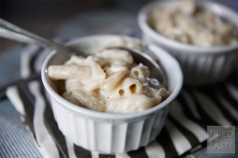 Slow Cooker Creamy White Mac 'N Cheese // Tried and Tasty