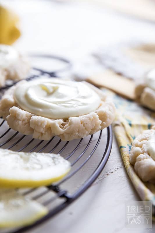 Lemon Swig Sugar Cookies // If you are a fan of citrus, you will be a fan of these Lemon 'Swig' Style Sugar Cookies. They are perfectly soft, sweet, and oh so lemony! | Tried and Tasty