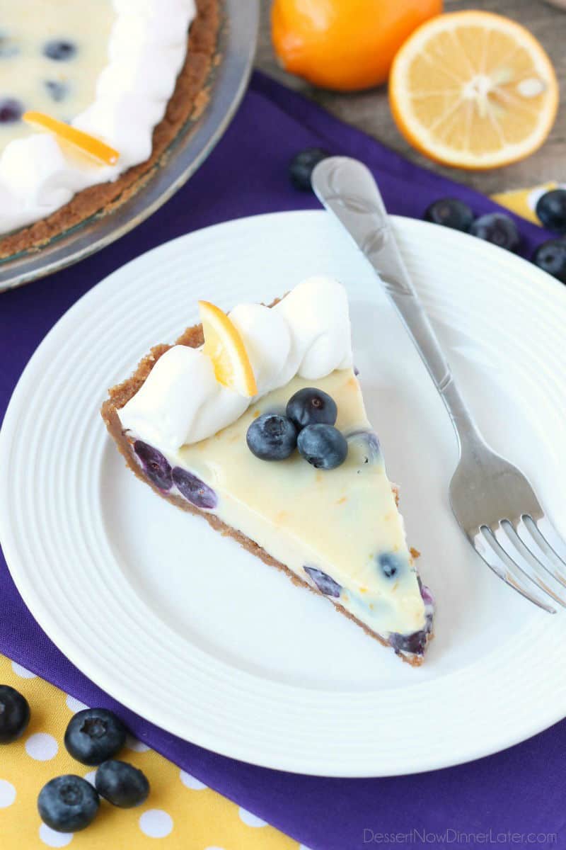 Tarte crémeuse au citron et aux bleuets 