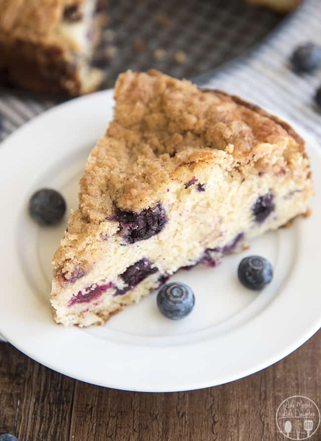 Peanut Butter Crumble Coffee Cake - A Kitchen Addiction