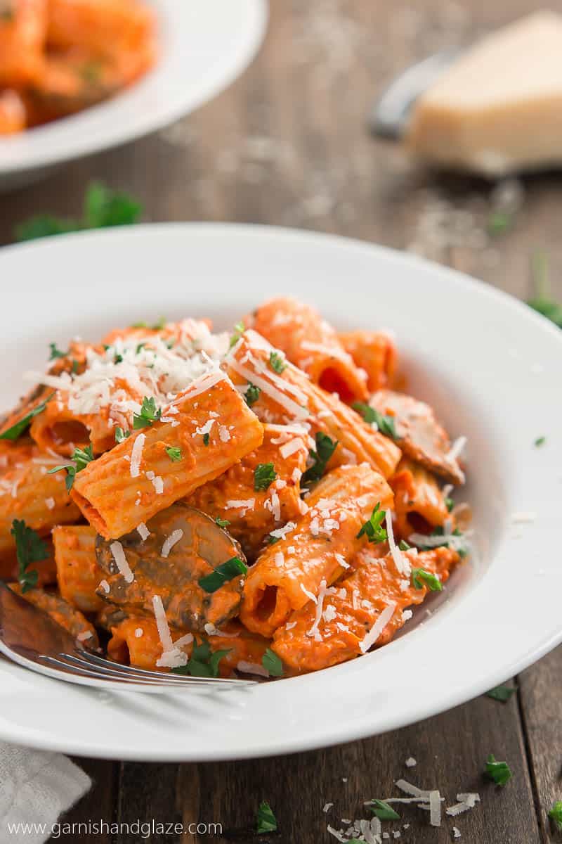 Copycat Roasted Red Pepper Pasta Brio - Garnish & Glaze